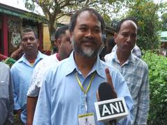 
      
      Akhil Gogoi casts vote in Sivasagar for Assam elections
      
      