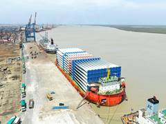 
      
      Kandla port advances methanol bunkering, marks key step
      
      