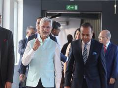 
      
      EAM Jaishankar arrives in Mauritius for Indian Ocean Conference
      
      