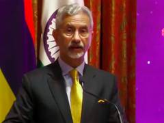 
      
      India plans Defence Attaché in Mauritius; oil deal nearing 
      
      