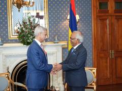 
      
      EAM Jaishankar calls on Mauritius President, holds key bilateral
      
      