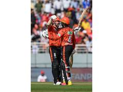 
      
      IPL 2026: Abhishek's blistering 74 helps SRH post 219/6 vs PBKS
      
      