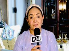 
    Jaspinder Narula says she listened to Asha Bhosle in her mother’s
    