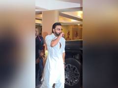 
      
      Ranveer Singh pays his last respects to Asha Bhosle 
      
      