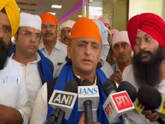 
      
      Akhilesh Yadav blames Centre for Noida protests
      
      