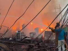 
      
      Uttar Pradesh: Massive fire breaks out in slums of Vikas Nagar
      
      