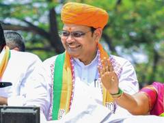 
      
      Bengal polls: Rajasthan CM holds roadshow in support of BJP
      
      