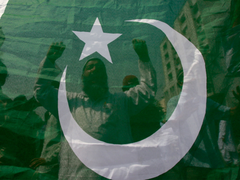 
      
      Pak:Controversial verdict in minor marriage case raises alarm
      
      