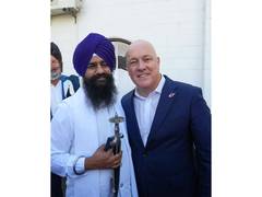 
      
      New Zealand PM Luxon meets Akal Takht Jathedar in Auckland
      
      
