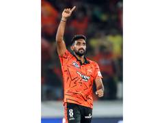 
      
      Steyn hails Eshan's death bowling heroics during SRH's win 
      
      