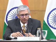 
      
      India, South Korea discuss global conflicts
      
      
