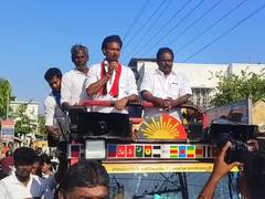 
      
      Anbil Mahesh Poyyamozhi canvasses in Thuvakudi
      
      