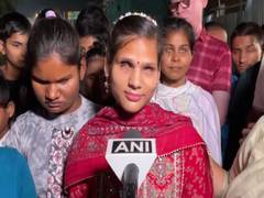 
      
      30 visually impaired students from Haryana seek Ram Lalla Darshan
      
      