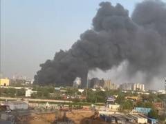 
      
      Massive fire breaks out at packaging company in Gurugram’s Sec 74
      
      