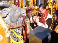 
      
      CM Pushkar Singh Dhami attends opening ceremony of kedarnath dham
      
      