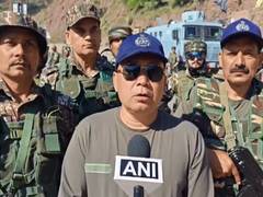 
      
      J-K: CRPF 84 BN conducts mock drill along Jammu-Srinagar Highway
      
      