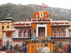 
      
      CM Dhami visits Mana ahead of Badrinath Dham opening
      
      