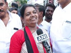 
      
      Tamil Nadu polls: Two-time DMK MLA Geetha Jeevan casts vote
      
      