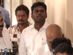 
      
      BJP leader K Annamalai casts vote in Coimbatore
      
      