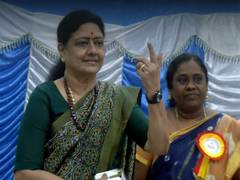 
      
      AIPTMMK Gen Secy VK Sasikala casts her vote in Tamil Nadu polls
      
      