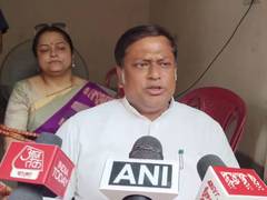 
      
      West Bengal Polls: Union Minister Sukanta Majumdar casts vote
      
      
