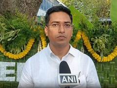 
      
      TN Elections: Tiruppur Collector casts vote
      
      