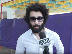 
      
      Tamil Nadu Assembly polls: Actor Vasanth Ravi casts his vote
      
      