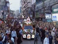 
      
      West Bengal: PM Narendra Modi holds a roadshow in Howrah
      
      