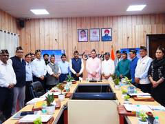 
      
      Uttarakhand CM Dhami chairs meeting to 'strengthen mutual coordin
      
      