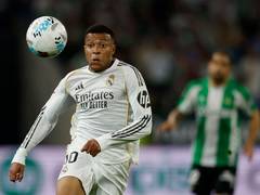 
      
      Real Madrid held, Villarreal draw as Barcelona stay atop La Liga
      
      