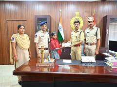 
      
      Banned CPI (Maoist) member surrenders in presence of Mulugu SP
      
      