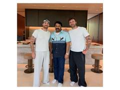 
      
      The Chainsmokers meet Mohanlal in Dallas before live show
      
      