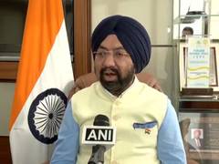 
      
      Vikramjit Singh Sahney clarifies leaving AAP for BJP
      
      