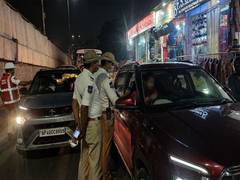 
      
      Cyberabad traffic police catch 245 for drunk driving in weekend
      
      