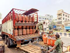 
      
      Over 51.8 Lakh domestic cylinders delivered on April 25
      
      
