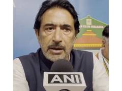 
      
      Congress and AIMIM pitch for a ‘third way’ amid poll fever
      
      