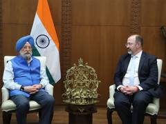 
      
      Hardeep Singh Puri meets S&P Global President Dave Ernsberger
      
      