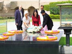 
      
      UNGA President Annalena Baerbock pays homage at Rajghat
      
      