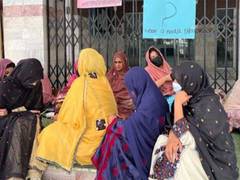 
      
      Protest for Khadija Baloch's release enters 6th day in Quetta
      
      