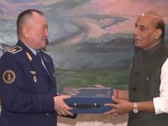 
      
      Rajnath Singh holds talks with Kazakhstan defence minister
      
      