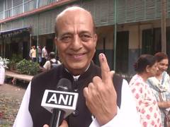 
      
      Assembly Elections: Dinesh Trivedi casts vote in Kolkata
      
      