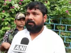 
      
      West Bengal 2nd phase polls: BJP candidate Biman Ghosh cast vote
      
      