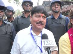 
      
      BJP leader alleges TMC placed 'false dummy EVM' outside booth
      
      