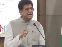 
      
      Piyush Goyal holds Jan Samwad in Mumbai
      
      