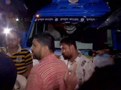 
      
      BJP workers block TMC vehicle in Bhabanipur, allege foul play
      
      