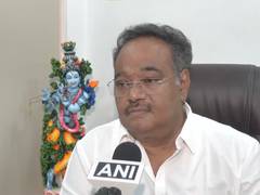 
      
      WB BJP chief slams CM Mamata's strongroom visit as 'drama'
      
      