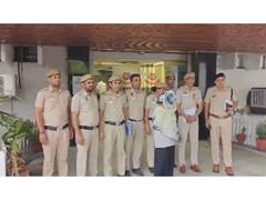 
      
      Delhi Police bust theft racket run by domestic help impersonator
      
      