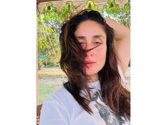 
      
      Kareena Kapoor soaks in ‘Haryana ki dhoop’ during family vacation
      
      