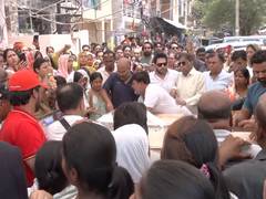 
      
      Bodies of Delhi family killed in Jabalpur return home
      
      
