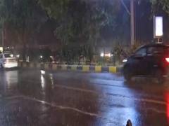 
      
      Rain lashes parts of Delhi bringing relief to residents
      
      